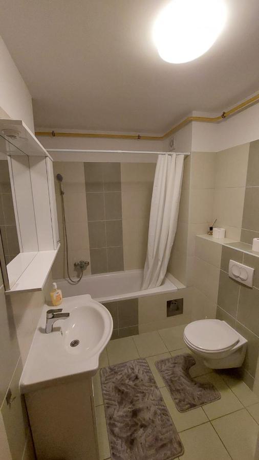 Med Man Apartmani スラヴォンスキ・ブロド エクステリア 写真